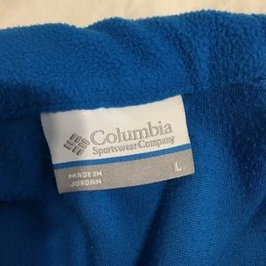 Blue Columbia pullover
